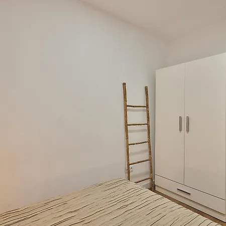 Piso Nuevo En Pleno Centro De Cadiz, Calle Plocia Appartement *