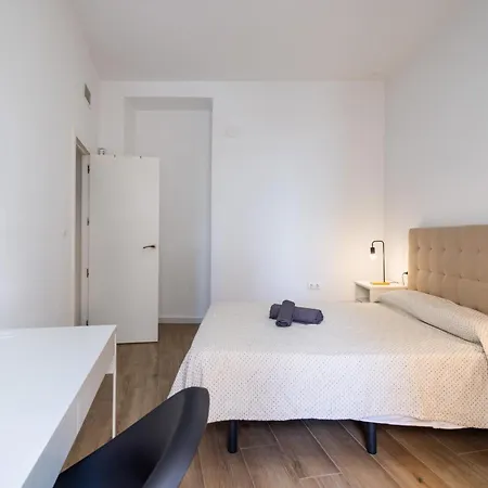 Апартаменти Piso Nuevo En Pleno Centro De Cadiz, Calle Plocia Кадіс