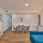 Piso Nuevo En Pleno Centro De Cadiz, Calle Plocia Daire *