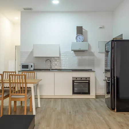 Piso Nuevo En Pleno Centro De Cadiz, Calle Plocia Apartamento *