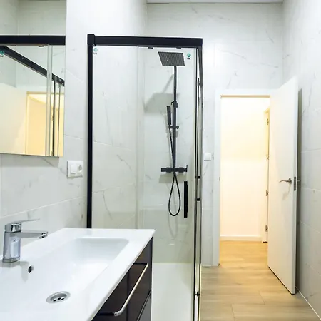 Piso Nuevo En Pleno Centro De Cadiz, Calle Plocia *