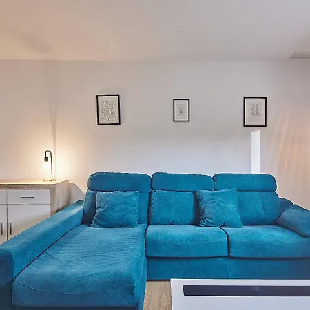 Piso Nuevo En Pleno Centro De Cadiz, Calle Plocia Apartamento