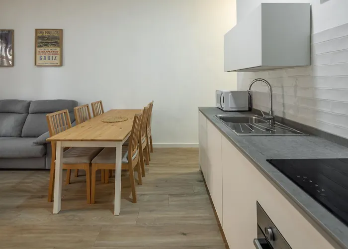 Piso Nuevo En Pleno Centro De Cadiz, Calle Plocia شقة كاديز