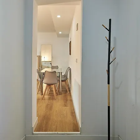 Piso Nuevo En Pleno Centro De Cadiz, Calle Plocia Apartamento