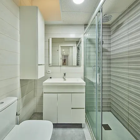 Piso Nuevo En Pleno Centro De Cadiz, Calle Plocia Apartamento
