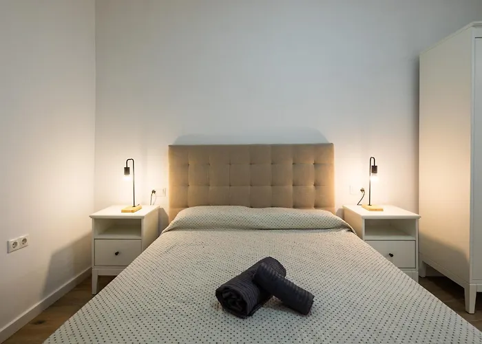 Piso Nuevo En Pleno Centro De Cadiz, Calle Plocia *