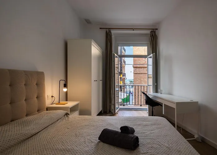 Апартаменти Piso Nuevo En Pleno Centro De Cadiz, Calle Plocia