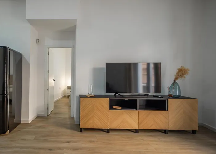 Piso Nuevo En Pleno Centro De Cadiz, Calle Plocia Кадіс