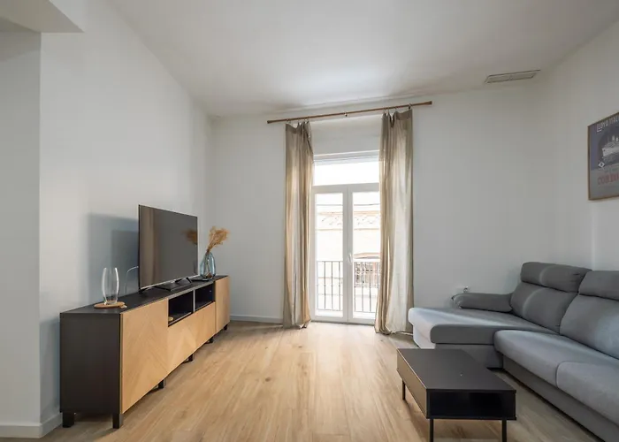 Piso Nuevo En Pleno Centro De Cadiz, Calle Plocia Апартаменти *